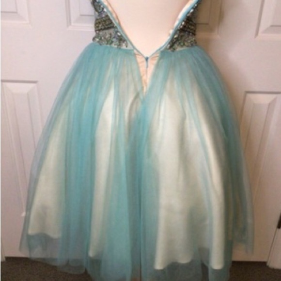 Jovani Girls Ball Gown/ Party Dress, Size XS - Worn One Time - Picture 5 of 5